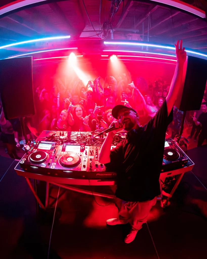 jcodymedia-2025-5-17-ivory-photo-44