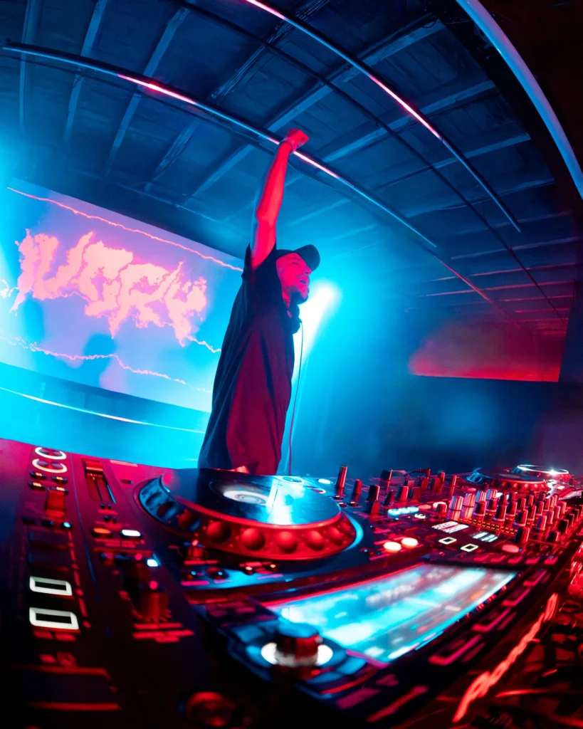 jcodymedia-2025-5-17-ivory-photo-9