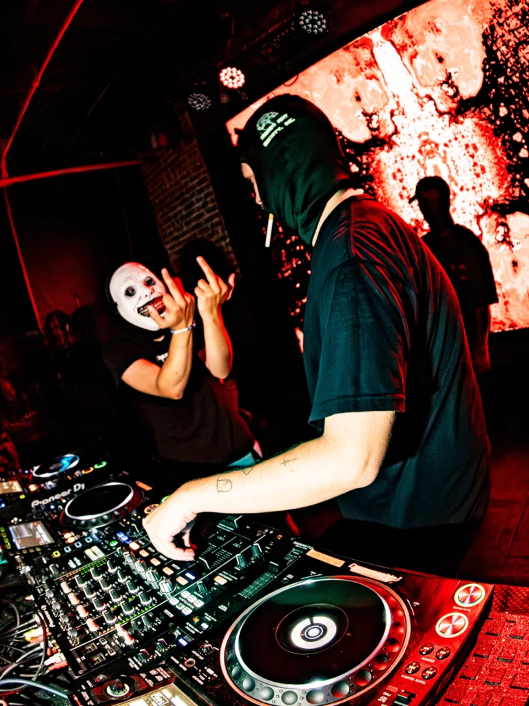 jcodymedia-2025-7-11-ergot-ktrex-anunnaki-photo-52