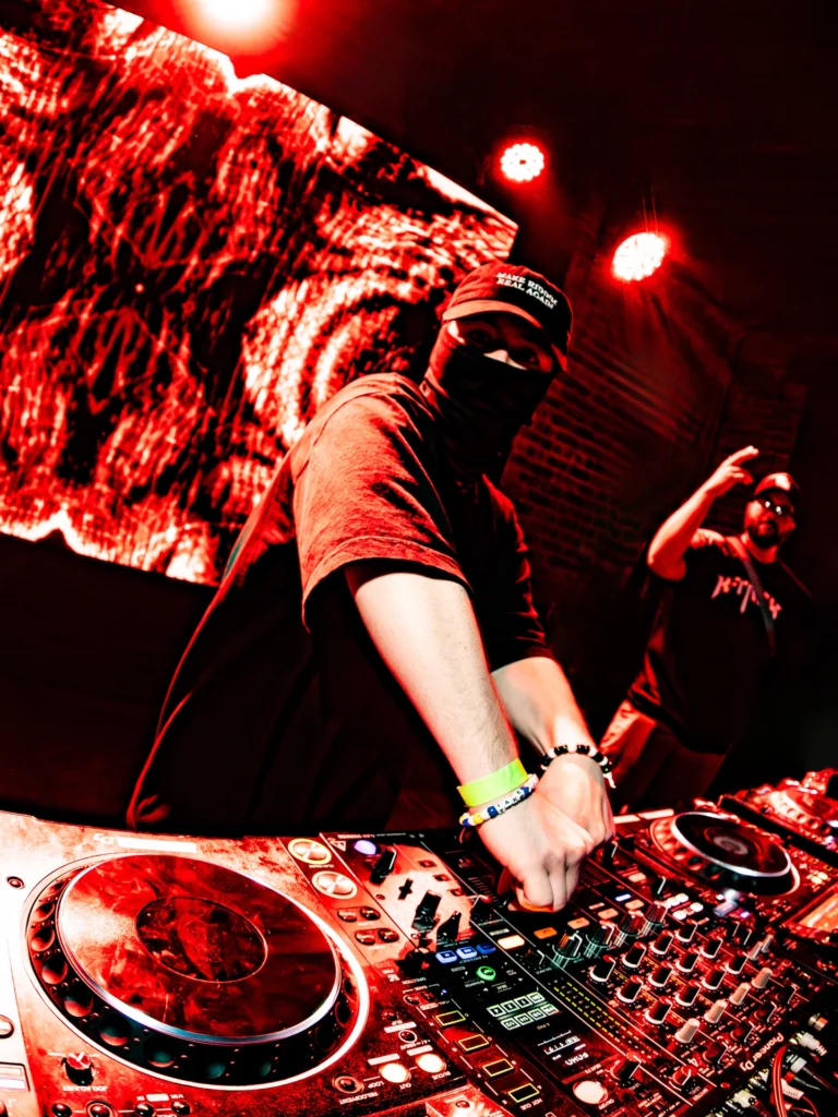 jcodymedia-2025-7-11-ergot-ktrex-anunnaki-photo-92