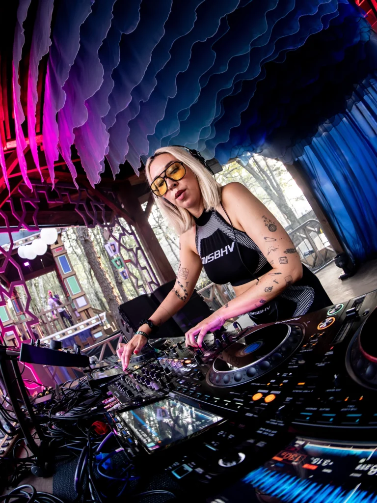 jcodymedia-2025-8-7-wenzday-elements-festival-edited-8